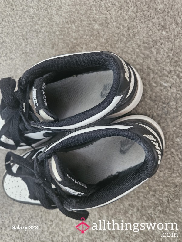 Most Smelly Dunk Trainers Worn Daily