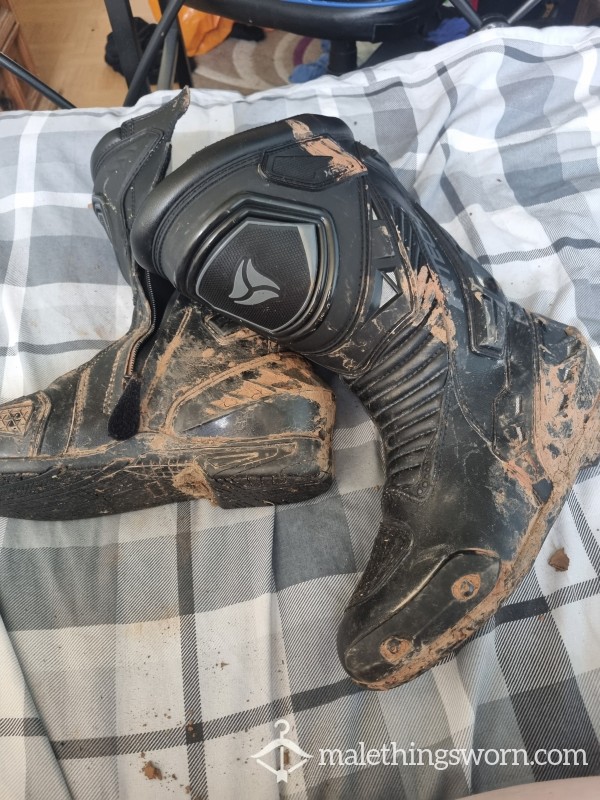 MOTORCROSS BOOTS
