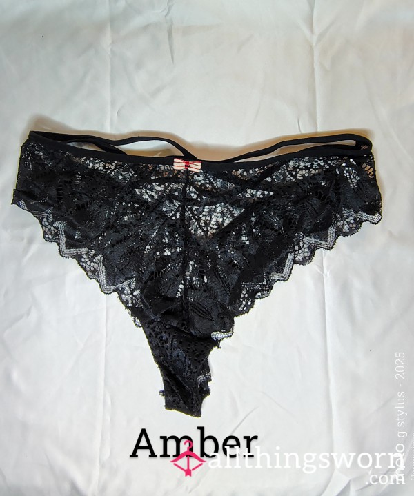 Ms. Amber Of Lace And Lines