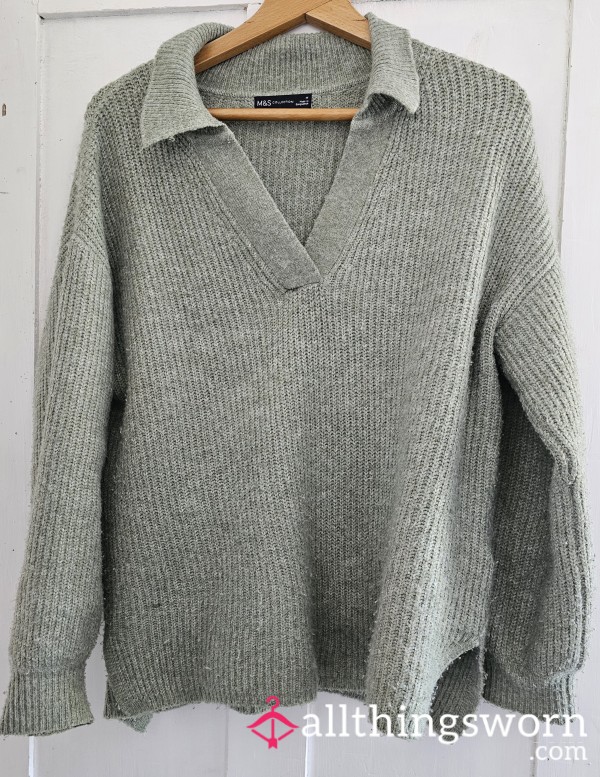 M&S Cla**ic V-neck Collered Pastal Green Jumper