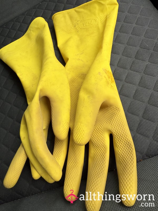 Mucky Rubber Gloves