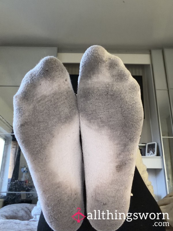 🔥mucky White Socks🔥