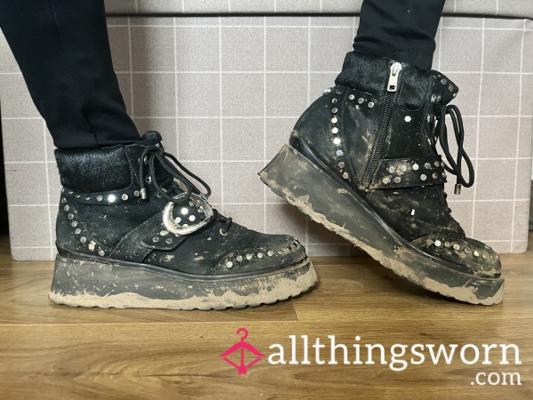 Muddy River Island Studded Festival Boots