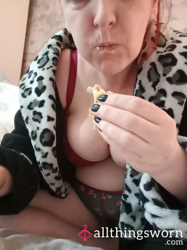 Mukbang Feeder Content