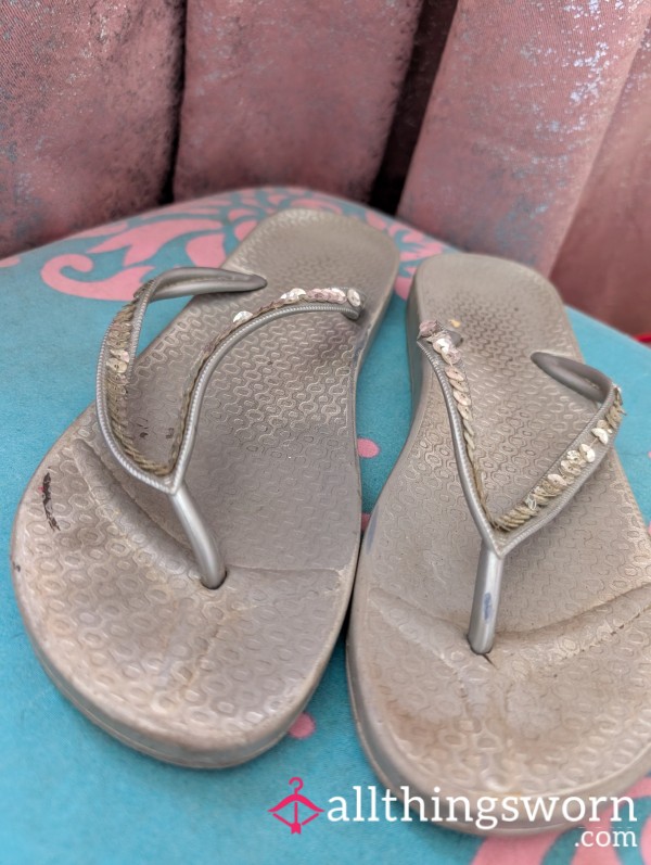 👣 “Mum’s Dirty Little Secrets” – Worn Silver Flip Flops With Toe Stains