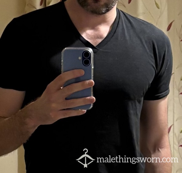 Muscle Fit Black T-shirt
