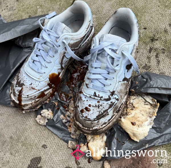 Mush Up Food In My Air Force Trainers 🤢