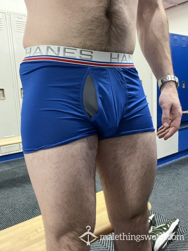Musky A** Crack From 4 Hour Leg Day