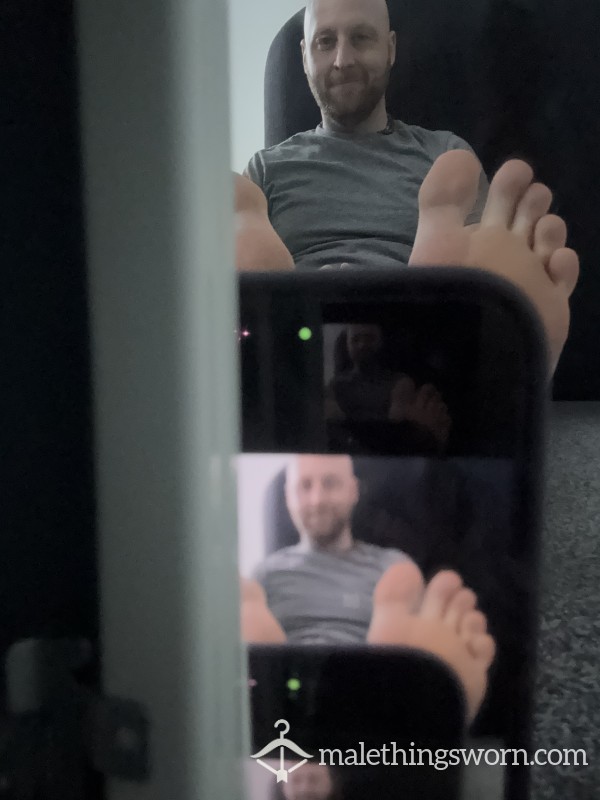 My Beautiful Hard Working Feet 😍