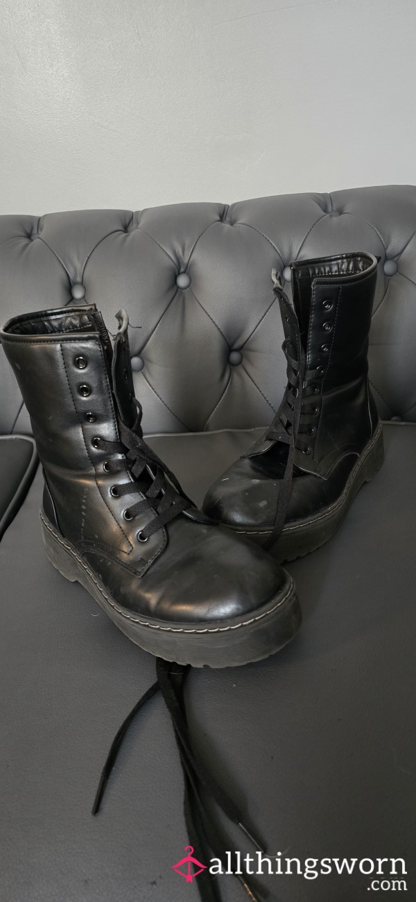 My Beloved Every Day Boots Are Dead 💀🖤