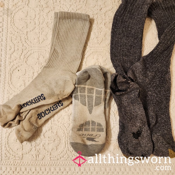 VERY WORN OUT Men's Socks