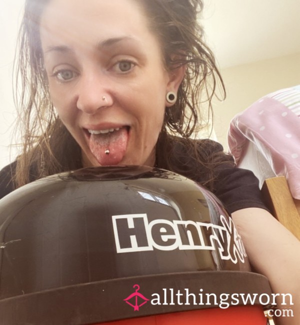 My Clit Vs Henry Hoover