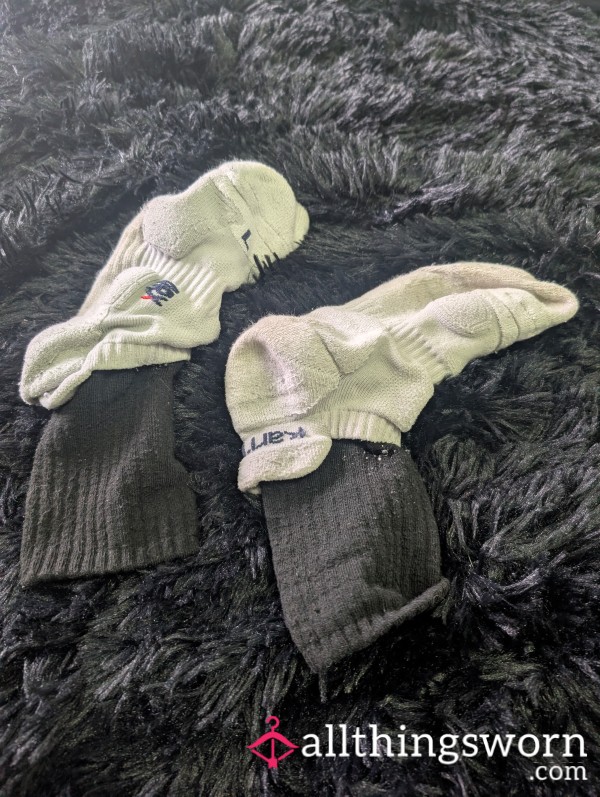 My Cold Feet Needed Two Pairs Of Socks Today 🥶