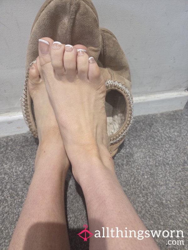 My Cozy Slippers Worn Around The House – UK Size 5 👣