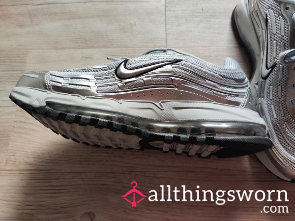My Cute Silver Nikes<3