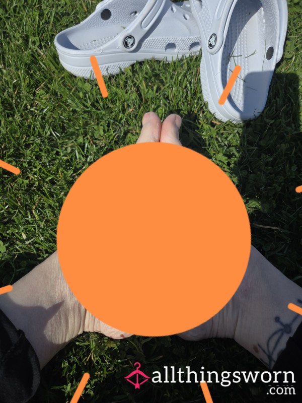 💋 My Deliciously Unpolished Feet, Soft And Warm, Teasingly Nestled In The Cool, Lush Gra** 💋