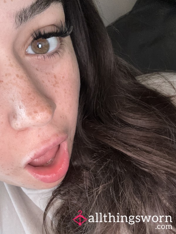 My Di**o Made Me Squirt So Much 💦