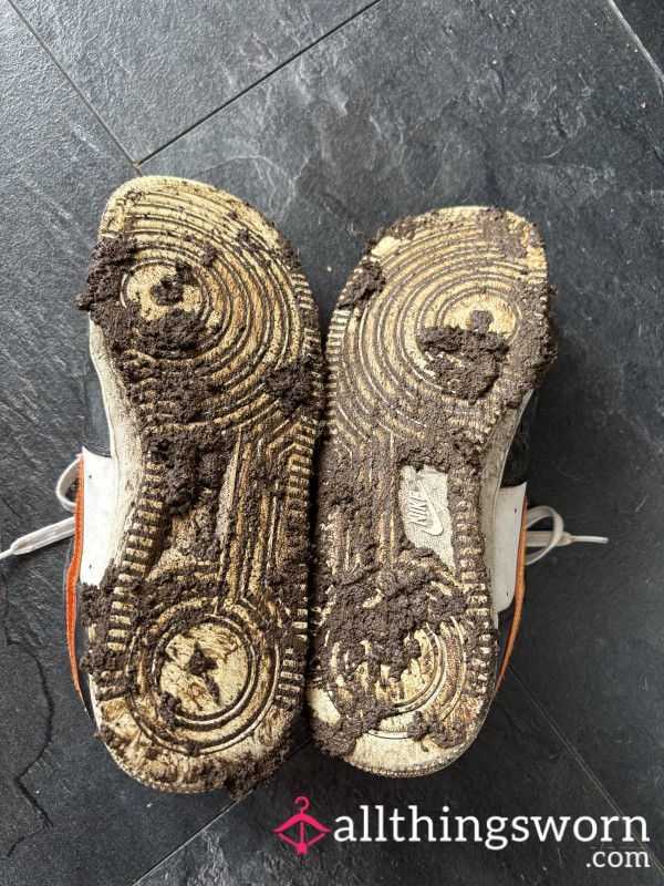 My Dirty Nike Trainers👟