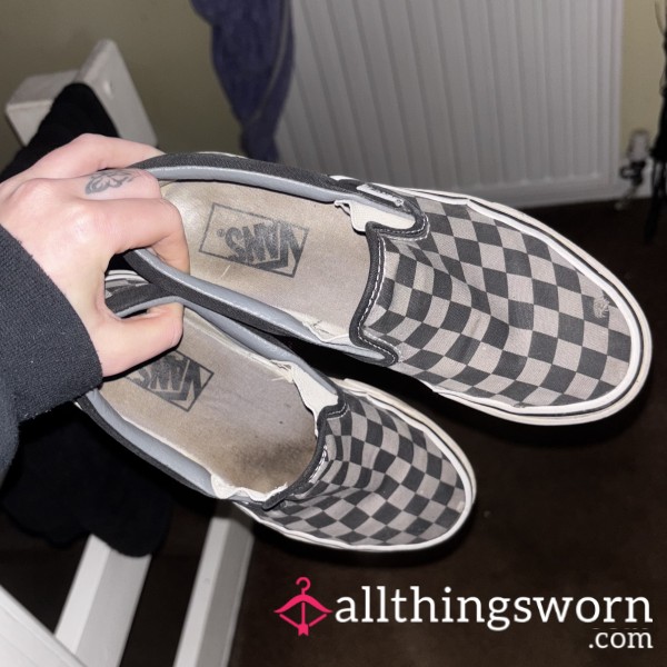 My Everyday Slip On Vans — Heavily Used & Perfect For YOU