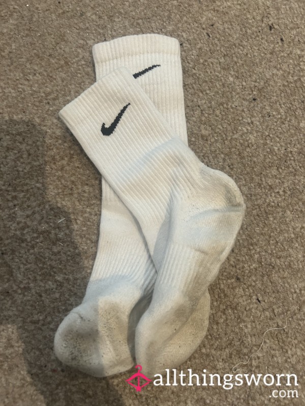 My Fav Worn Sox Playing Women’s Football 🦶🏼