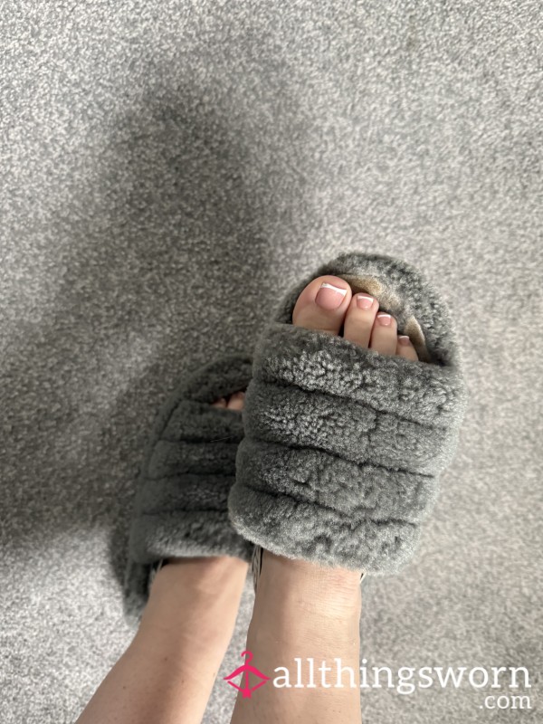 My Favourite Well Worn Ugg Slippers… Size 5 💋