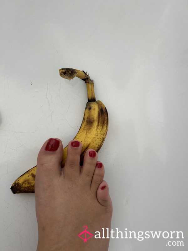 My Feet + A Banana
