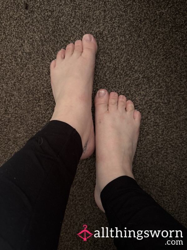 My Feet Need A Pedi… Wanna Pay For The Opportunity 😈💋
