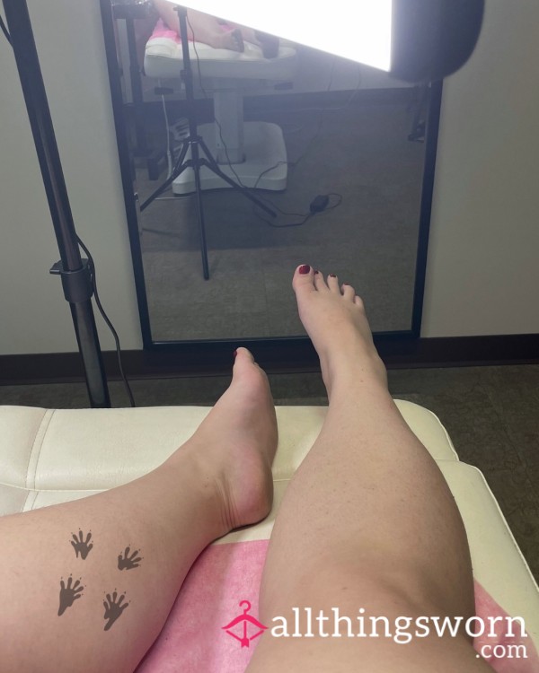 My Feet On The Run At The Tattoo Parlour: Any Guesses What I Got?