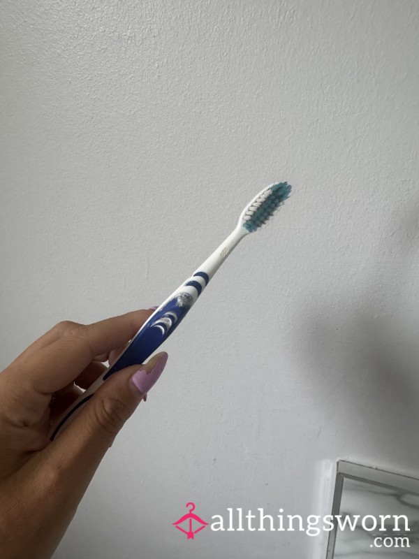 My Filthy, Used Toothbrush – Fresh From My Mouth To Yours 🦷💦