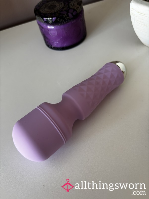 My Filthy Vibrating Wand !