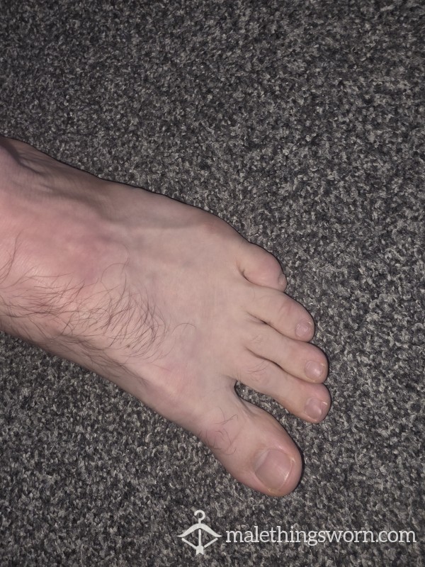 My Foot Taking A Good Oiling & A Good Rub!!
