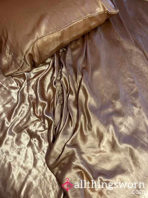 My Gold Satin Bedsheets ✨