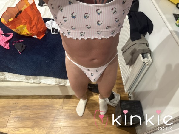 My Hello Kitty Bra And Knickers