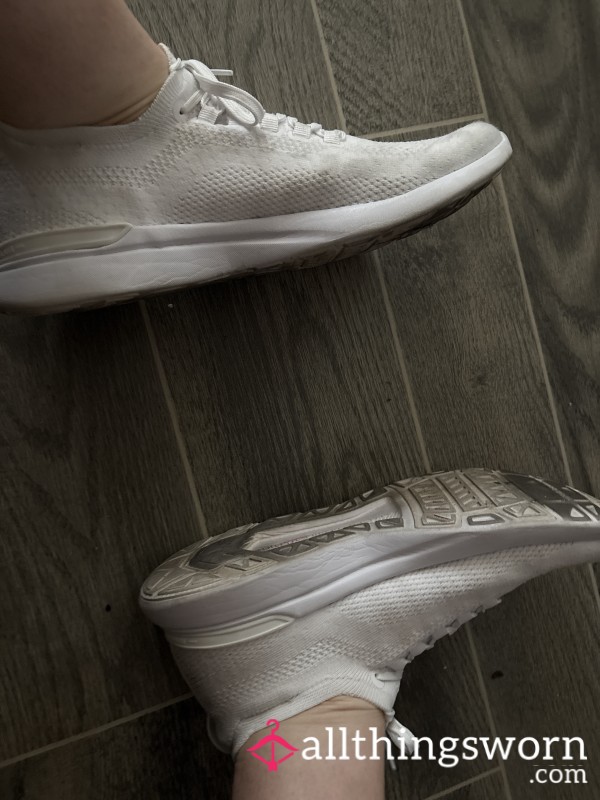My Monday-Friday Work Shoes Worn Without Socks 9.5usa