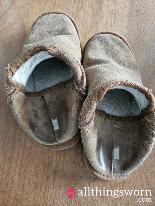 My Old, Comfy, Size 4, Leather Slupper Need Replacing