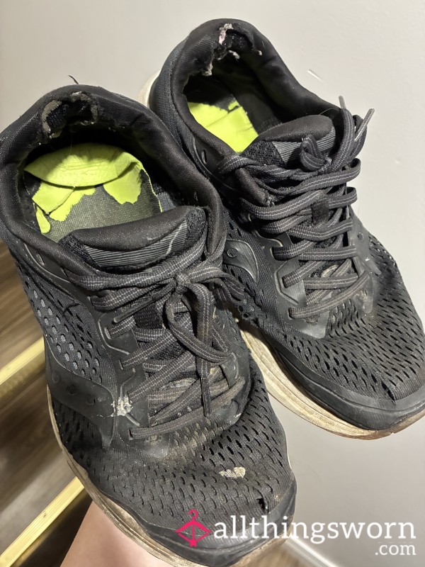 My Old & Super Worn Out Runners🖤