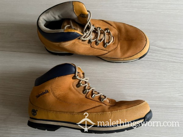 MY OLD TIMBERLAND BOOTS.
