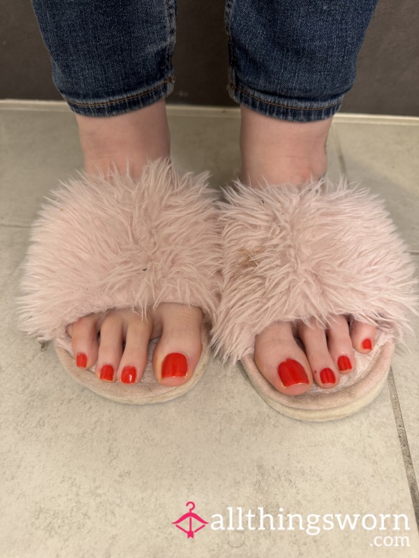 My Pink Fluffy Slippers With Short Clip