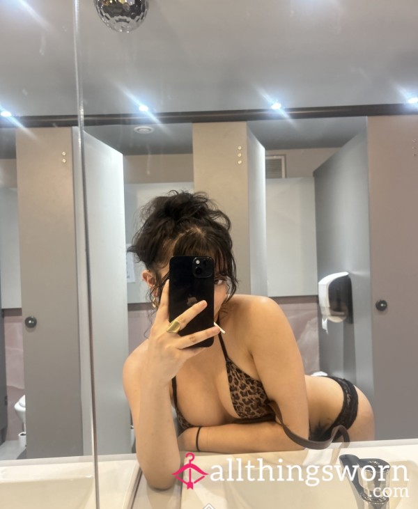 My Post Shift Sweaty Work Bra Top 😘