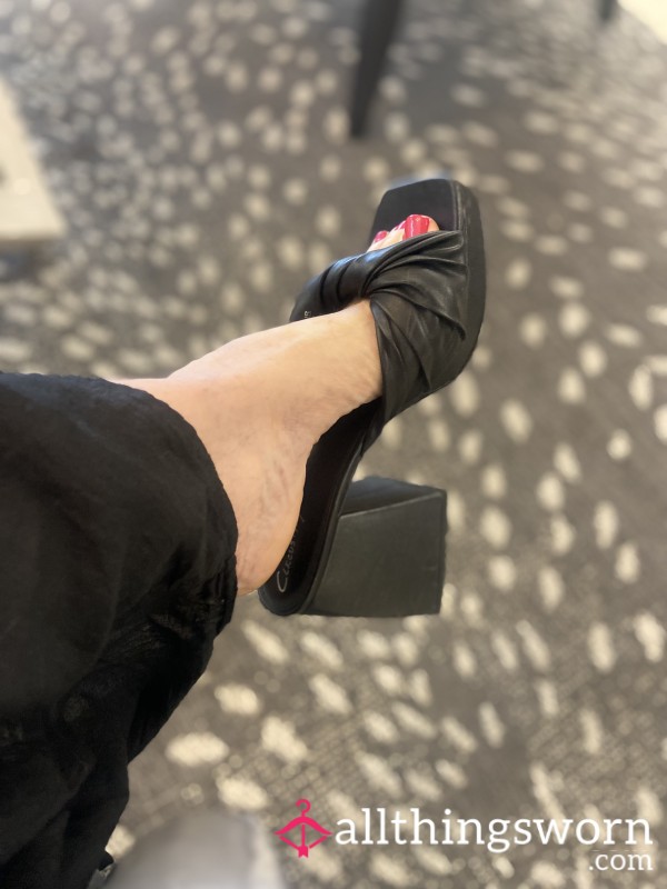 🦶My Pretty Feet 🦶Five Pictures Including Arch Toes And Wrinkles 🦶