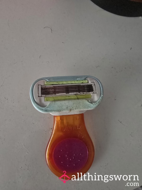 Pu**y Razor