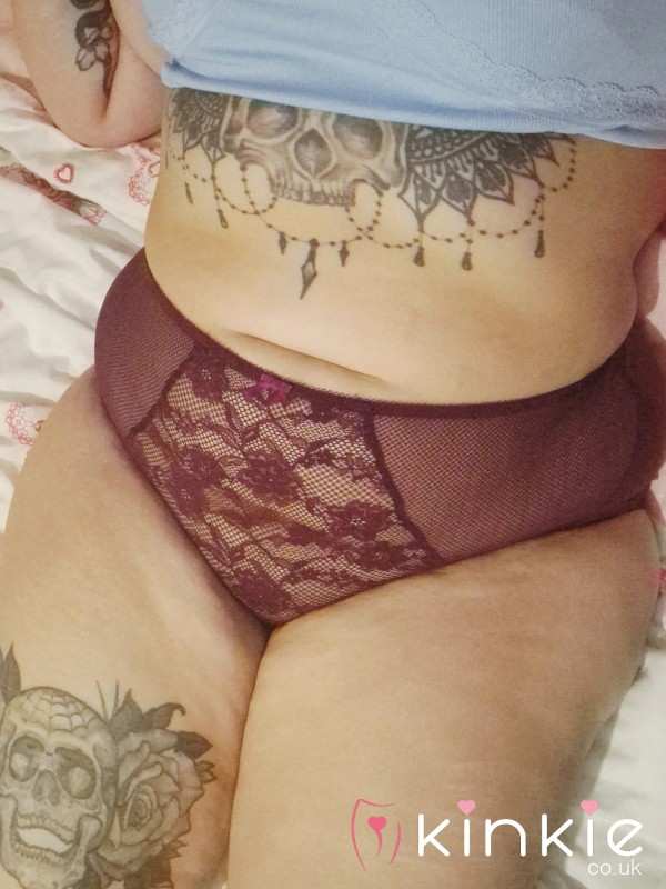 💜 My Purple High Wasted Lace Panties💜
