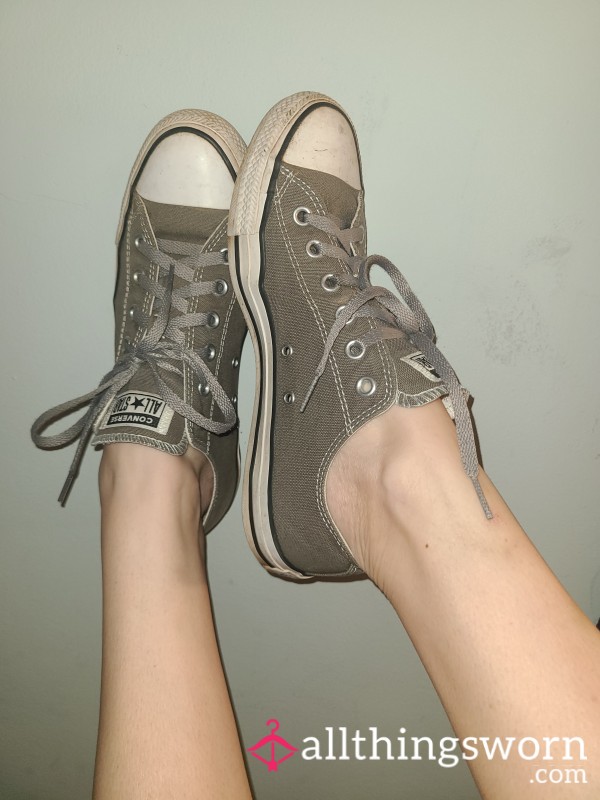 Size 10 Converse Sneaker Canvas Shoes