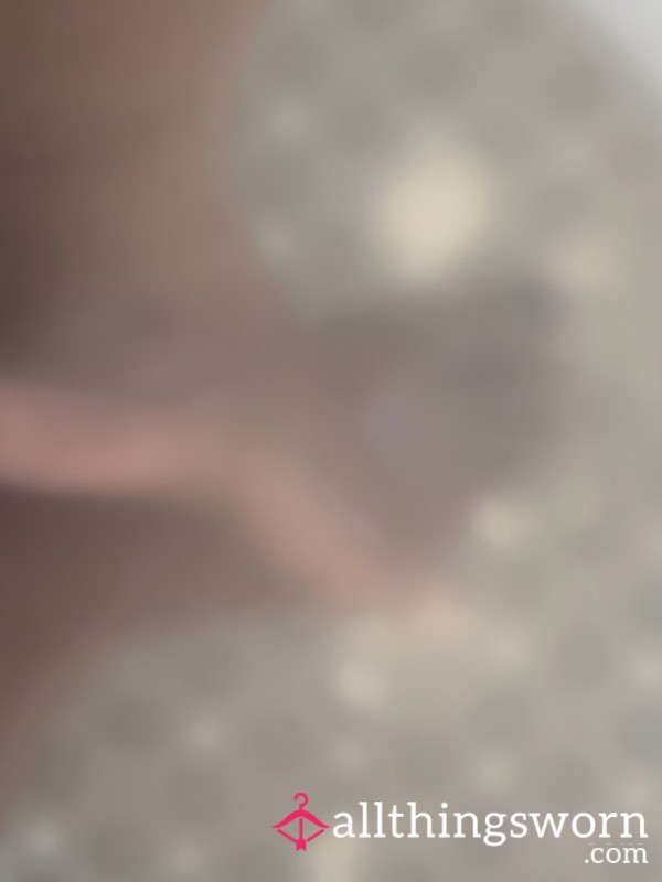 My Soft Feet, So Wet, Fresh And Clean