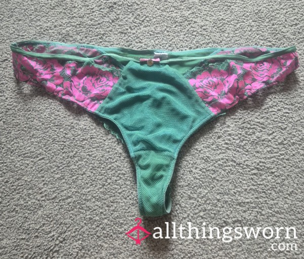 My Stinky Moist Thongs🤤