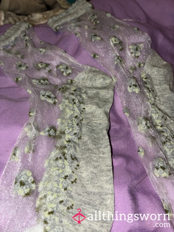 My STINKY Sheer Flower Socks🤍