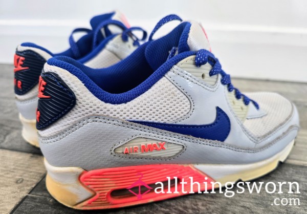 My Stinky Well Worn NIKE AIR MAX Gym Trainers For You Foot Fetish Slaves, Very Worn Very Loved And Lived In!!