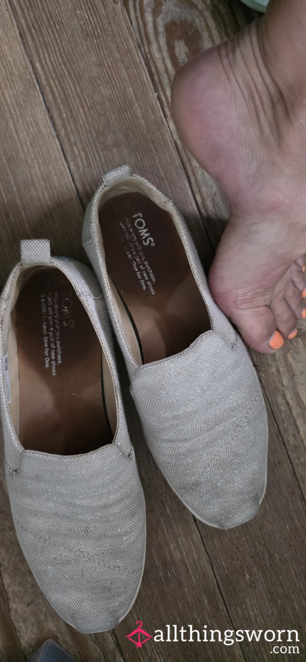 My Tom's Flats 😘 Size 7 With 4 Days Wear Included
