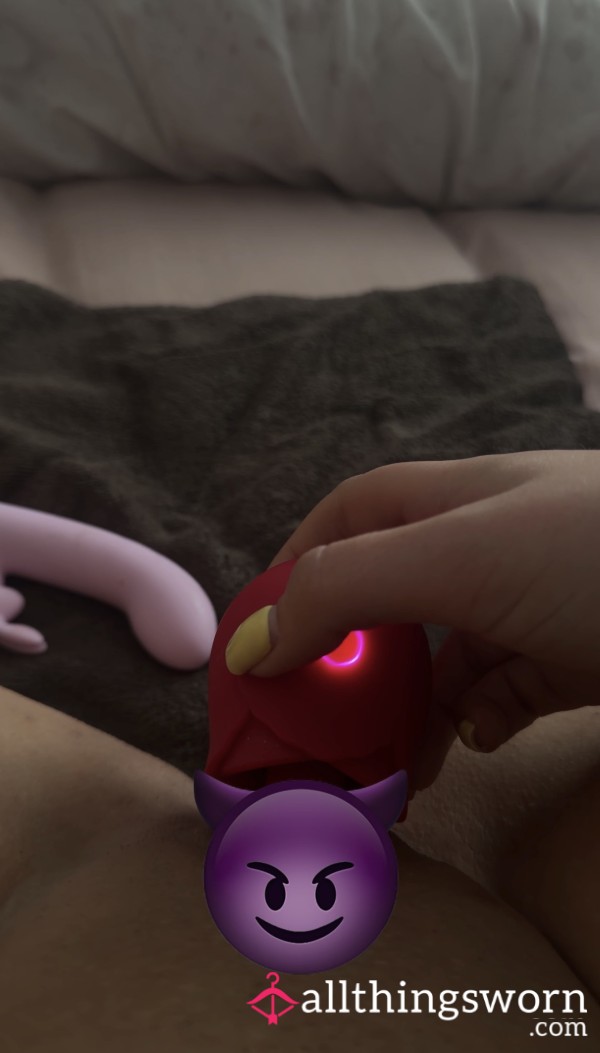 My Tongue Toy Flicking My Clit So Hard And Making C*m 😈💦💦