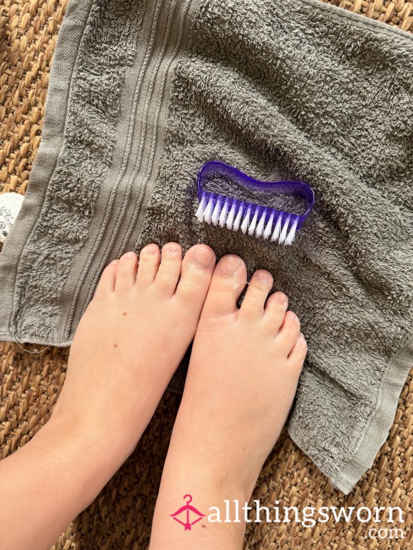 MY USED NAIL BRUSH AND FLANNEL
